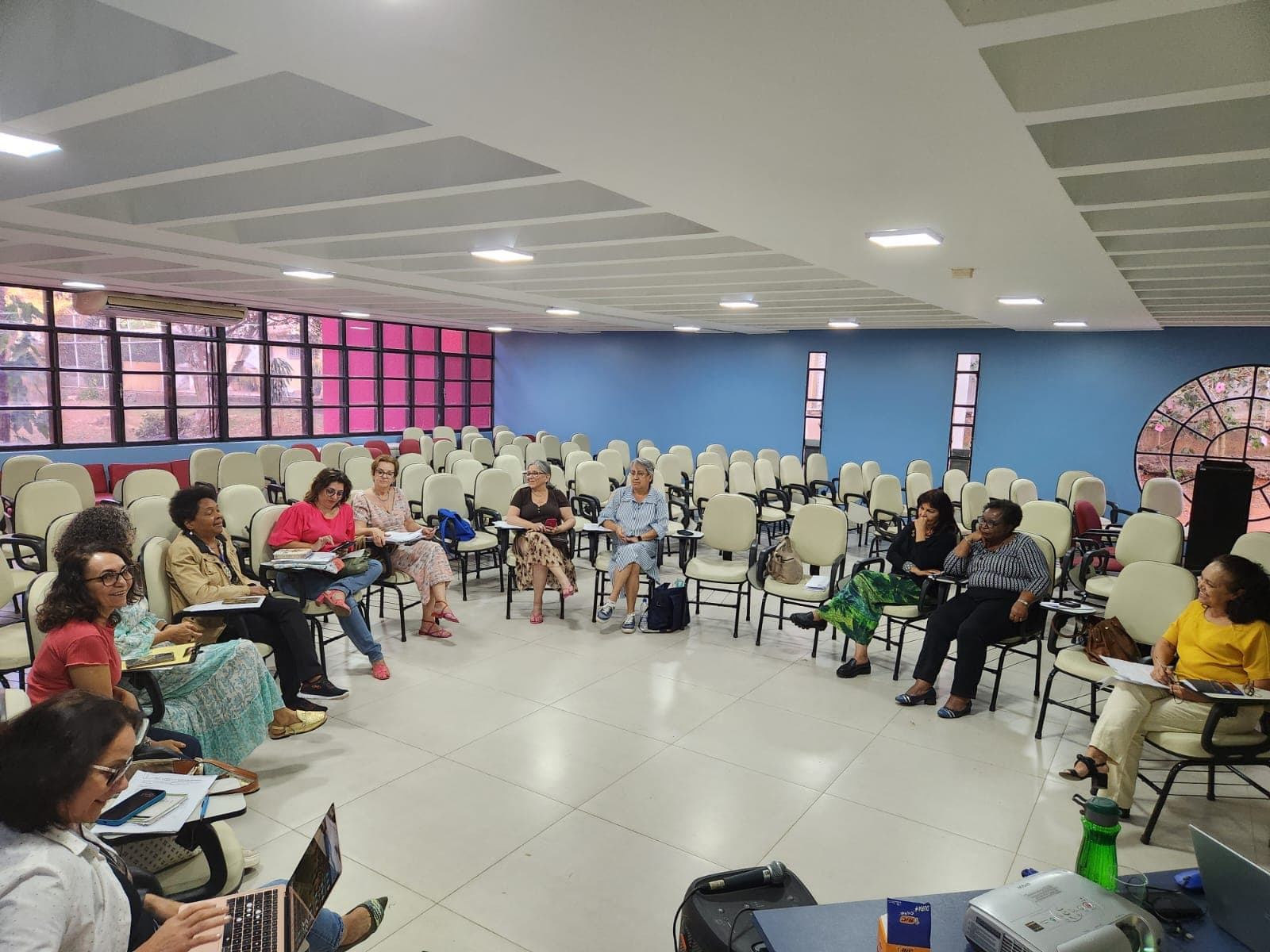 Mais uma foto da primeira oficina